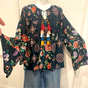JOHNNY WAS Harley Navy Floral Print Tassel Top! Like new! Long Bell Sleeve. Med